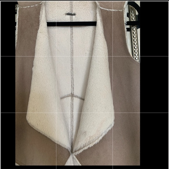 Guess faux fur and faux suede vest - Picture 3 of 3